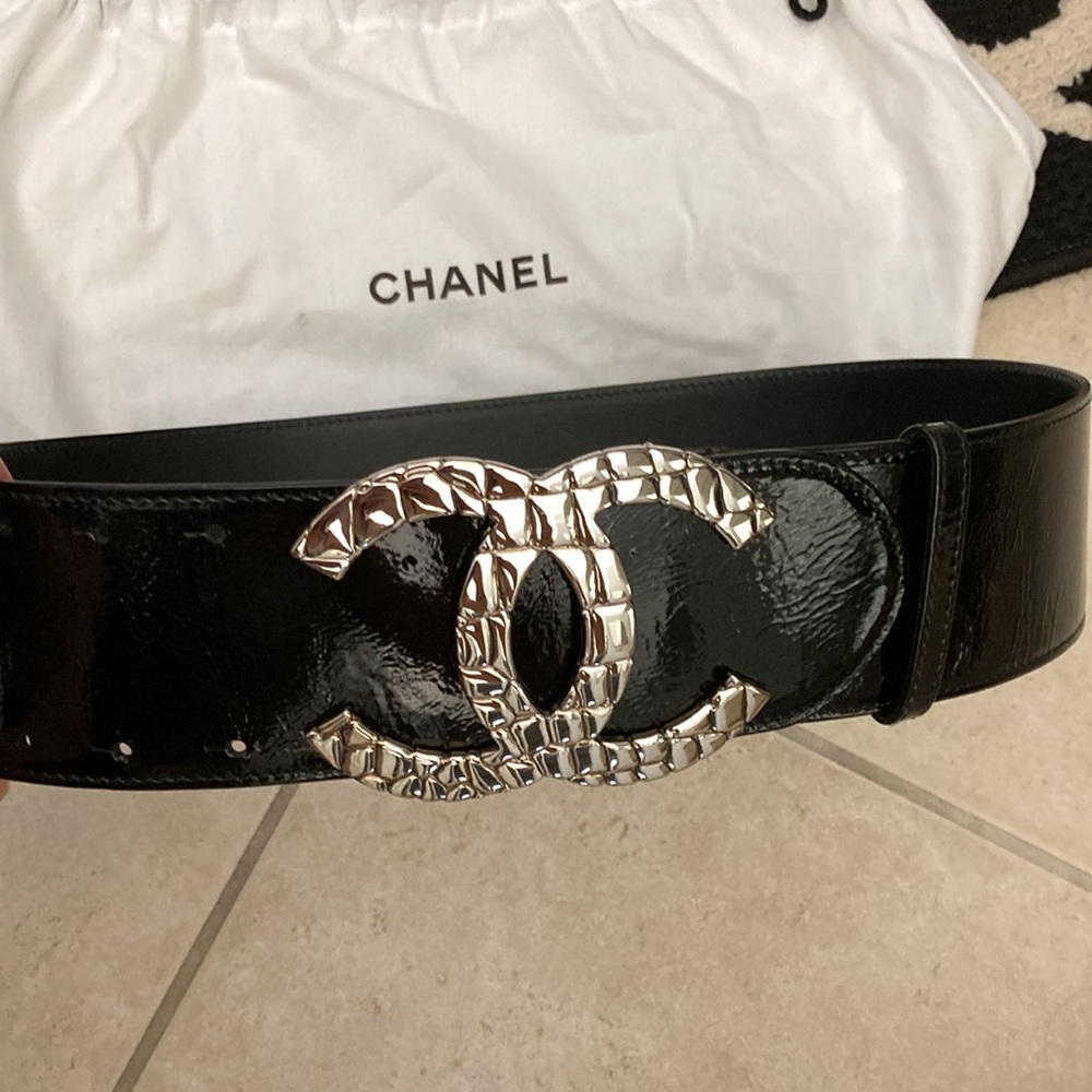 Wide Chanel belt